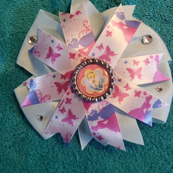 Bows - Picture 2 of 4